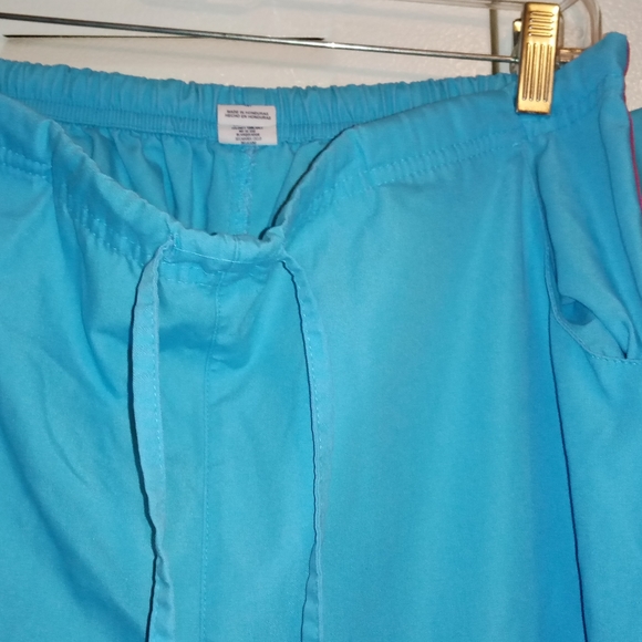 Blue 2 piece DICKIES Scrub Set (xs/m) - Picture 5 of 6